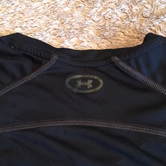 UNDER ARMOUR ladies Dri Fit Shirt - sz Med - Picture 6 of 7
